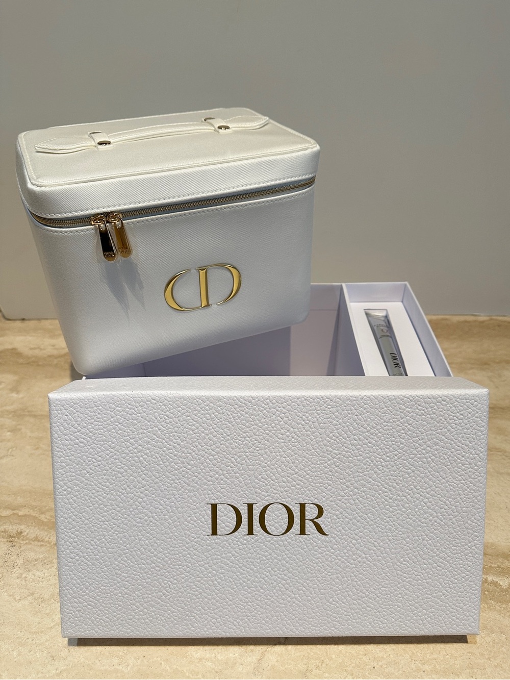 Dior Ultimate Prestige Exclusive Dior Vanity Gift Set